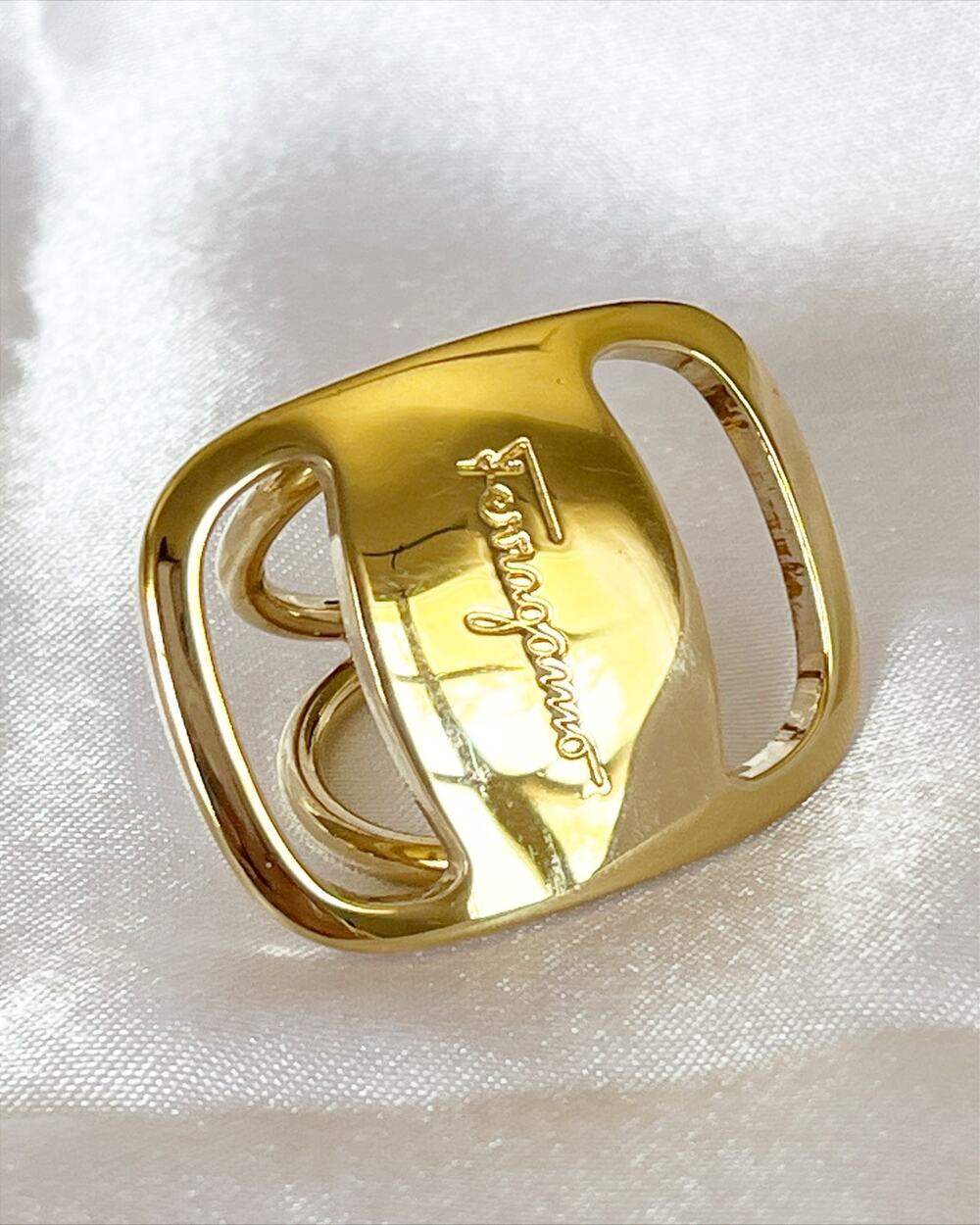 SALVATORE FERRAGAMO Scarf Ring Gold Tone Metal Logo Stamped Script Signature.